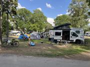 Unser Stellplatz im Västervik Resort war eher einer der größeren.