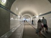 Im Elbtunnel.